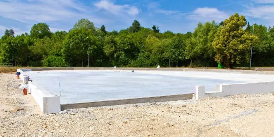 Styrodur pod płytę fundamentową: Prawidłowe zastosowanie i korzyści