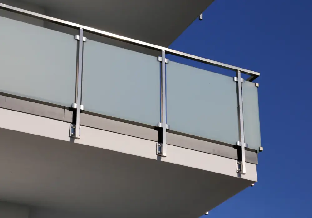 Mocowanie balustrady od czoła: Praktyczny przewodnik i zalety