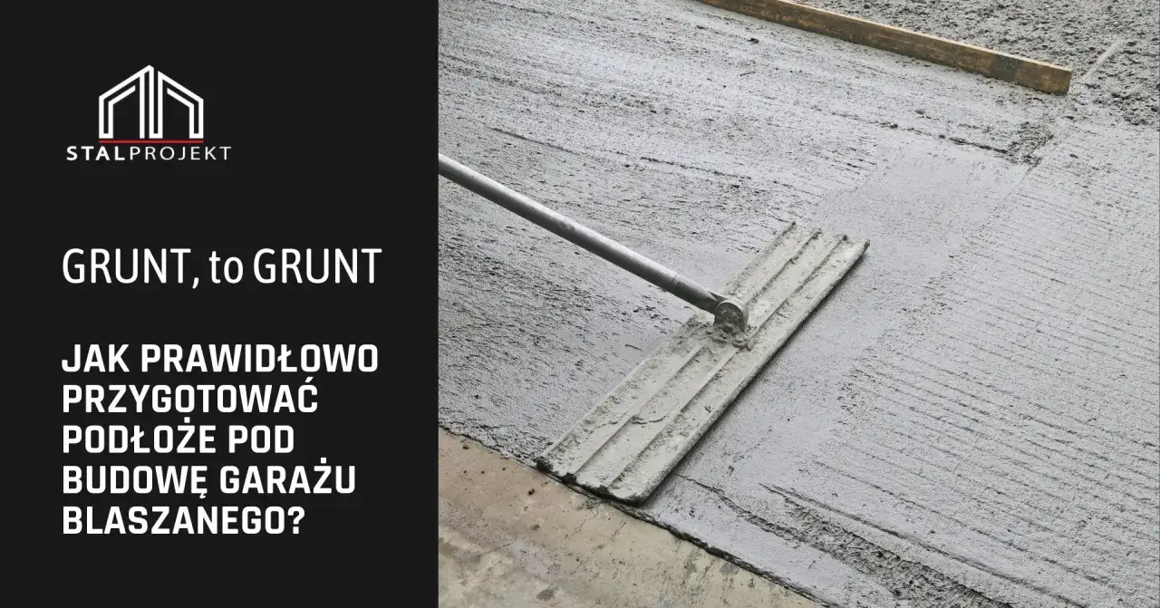Przygotowanie gruntu pod garaż blaszany: wyrównywanie świeżego betonu za pomocą łaty. Solidne podłoże to podstawa trwałej konstrukcji.