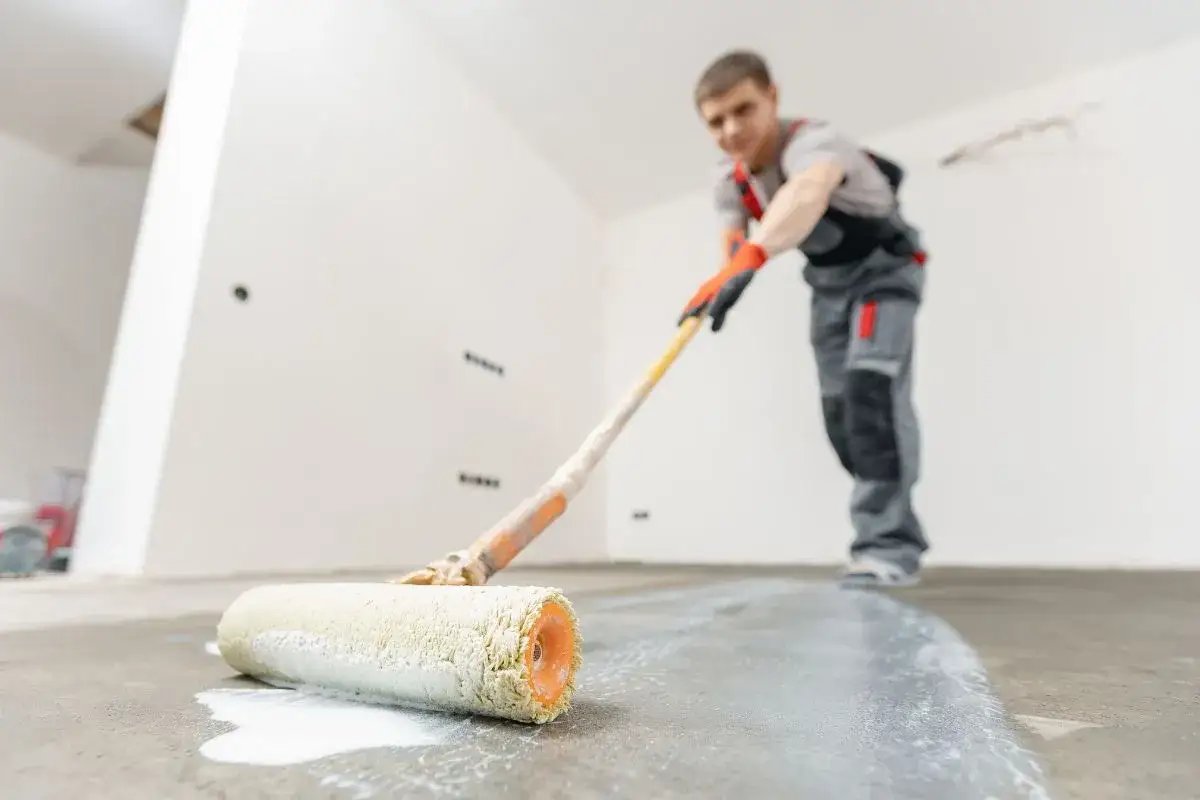 Zdjęcie Jaka farba do betonu w garażu – najlepsze wybory na długotrwałe efekty