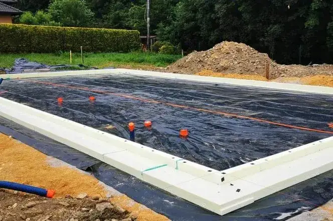Zdjęcie Styrodur pod płytę fundamentową: Prawidłowe zastosowanie i korzyści