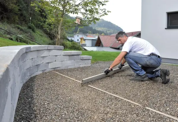 Jak samodzielnie zrobić podjazd do garażu z betonu? Poradnik krok po kroku